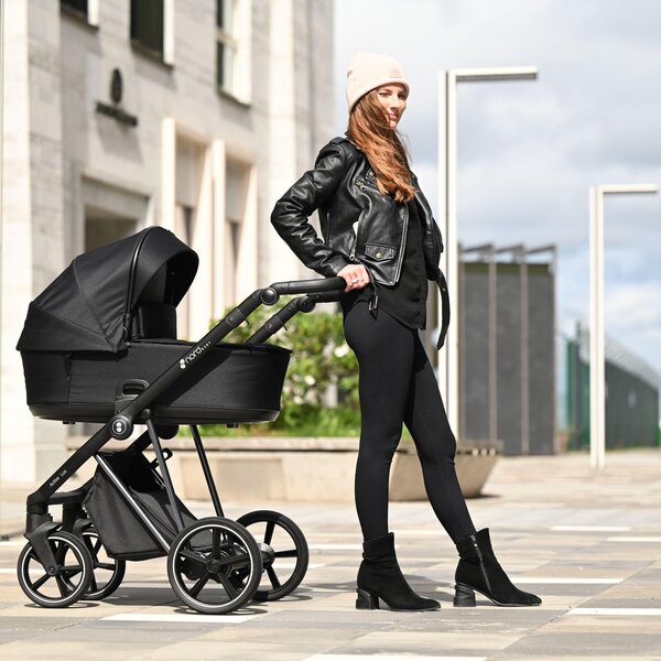 Nordbaby Active Lux vankrikomplekt Black & White, raamiga Chrome Black - Nordbaby