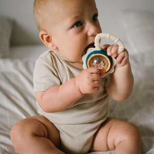 BabyOno närimisrõngas kõristiga - BabyOno