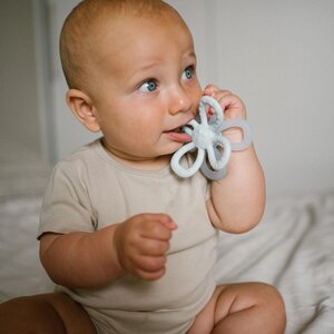 BabyOno silicone teether Flower Blue - BabyOno