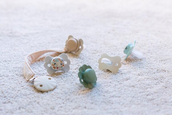 Suavinex fabric pacifier clip Wonderland Beige - Suavinex